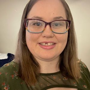 Meet your Posher, Rebecca